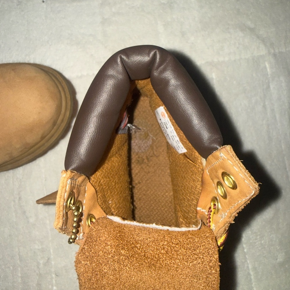 Timberland Wheat Nubuck Boots - Picture 9 of 9